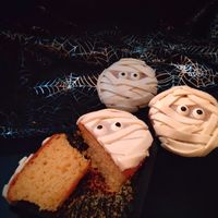 mummie cupcakes Haloween